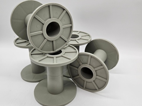 Для хранения шнуров, веревок и т.д.